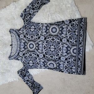 White House Black Market Abstract Short Sleeve Cold Shoulder dress Size Small